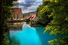 Wir haben 6 immobilien zum kauf in haus blaubeuren ab 159.000 € für dich gefunden. Fotos Deutschland Blautopf In Blaubeuren Flusse Stadte Gebaude