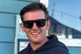 Cameron Keeney's Instagram, Twitter & Facebook