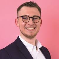 300+ perfiles de «Piotrowski»