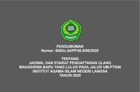 Rural natural organic apples and pumpkin on wooden, coarse cloth sacking and autumn leaves. Jadwal Dan Syarat Pendaftaran Ulang Um Ptkin 2020