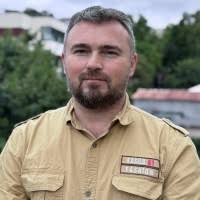 20+ "Adrián Boros" profiles