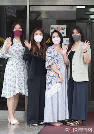 '완전체 컴백' 빅마마, 9년만 신곡명은 '하루만 더'. í¬í†  ë¹…ë§ˆë§ˆ ìŠ¬ë¦¼í•œ ì»´ë°± ì•„ì‹œì•„íˆ¬ë°ì´