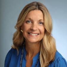 Kellie Simon's Instagram, Twitter & Facebook