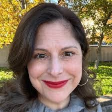 Danielle Batchelor's Instagram, Twitter & Facebook