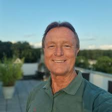 Black Belt Magazine would like to extend its deepest condolences to the  family and friends of Raymond McCallum a beloved friend and one of the most  feared competitors