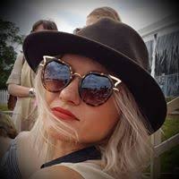 40+ "Anna O" profiles