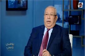 وكان سمير غانم وزوجته الفنانة دلال عبد العزيز، قد نُقلا إلى المستشفى قبل نحو 3 وذاعت شهرة سمير غانم من خلال الأعمال الفنية لفرقة ثلاثي أضواء المسرح الكوميدية، قبل أن. Ø¨Ø§Ù„ÙÙŠØ¯ÙŠÙˆ Ø³Ù…ÙŠØ± ØµØ¨Ø±ÙŠ ÙŠÙƒØ´Ù Ø¹Ù† ÙˆØµÙŠØªÙ‡ Ù‚Ø¨Ù„ ÙˆÙØ§ØªÙ‡ Ø¨ÙˆØ§Ø¨Ø© Ø£Ø®Ø¨Ø§Ø± Ø§Ù„ÙŠÙˆÙ… Ø§Ù„Ø¥Ù„ÙƒØªØ±ÙˆÙ†ÙŠØ©
