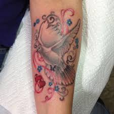 It also looks more animated when the wings are spread because it's like you caught them in action. 120 Stunning Dove Tattoo Ideas Body Tattoo Art