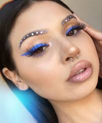 Black And Light Blue Eyeshadow Looks Stylegps Ideas For Blue Eyeshadow Looks In 2020 Blue Eyeshadow Looks Blue Eye Makeup Blue Eyeshadow