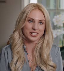 Abby Minor's Instagram, Twitter & Facebook