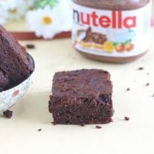 These thick, gooey, chocolate cake bars are rich without the eggs, and sweet without the sugar! I Pinimg Com Originals Bc Cb 82 Bccb8217138c7a7
