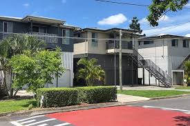 Unique lakehouse built on green belt conservation area in the uk. Brisbane Residents Who Stayed Put After 2011 Flood Claw Back House Values Abc News