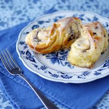 Chocolate Orange Sweet Rolls Recipe In 2020 Orange Sweet Rolls Sweet Roll Recipe Sweet Roll