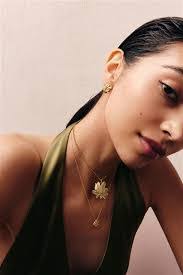 Leslie Ocasio's Instagram, Twitter & Facebook