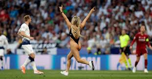 Kinsey wolanski removed from pitch. Kinsey Wolanski Where Is The Champions League Streaker Today Fanbuzz
