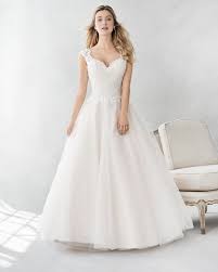 Ella Rosa Be381 Robe De Mariee Robe De Bal Robes De Bal De Mariage Robe De Mariee