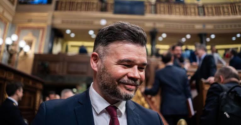 Operation Rufián: three questions