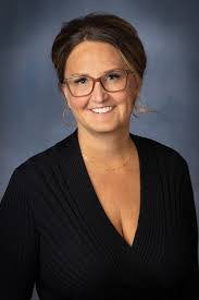 Jolene Maloney's Instagram, Twitter & Facebook