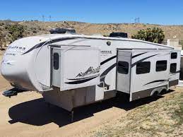 Keystone montana high country fifth wheel 280ck highlights: 2010 Used Keystone Montana High Country 333db Fifth Wheel In California Ca