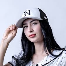 Abraham Romo y Benedikt Schuierer,...