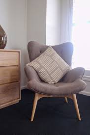63 Lovely And Best Comfy Chairs For Living Rooms 2020 Part 18 In 2020 Small Comfy Chair Small Lounge Chairs Comfortable Chairs For Bedroom