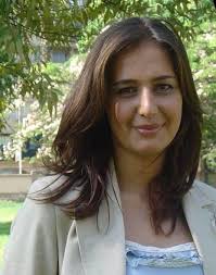 رغم أن الممثلة حلا شيحة لم تكشف بعد عن نواياها تجاه التمثيل، إن كانت ستعتزله نهائيا وتعود لحجابها أم ستبتعد فترة، خرجت الفنانات تدعمها وتظهرن لها مدى حبهن لها. ÙˆØ§Ù„Ø¯ Ø­Ù„Ø§ Ø´ÙŠØ­Ø© ÙŠÙ†ØªÙ‚Ø¯ Ø§Ù„Ø§Ø®ÙˆØ§Ù† ÙˆØ§Ù„Ø³Ù„Ù Ùˆ ÙØ±Ø­Ø§Ù† Ø¨Ø®Ù„Ø¹Ù‡Ø§ Ù„Ù„Ø­Ø¬Ø§Ø¨ Beirutcom Net