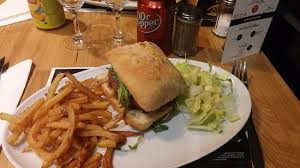 Burger Maison Avis De Voyageurs Sur Un Burger Dans La Cuisine Saint Jean Tripadvisor