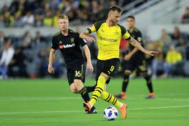The dynamo kyiv signing is more physical and more experienced. Andriy Yarmolenko Officially Moves To West Ham United Fear The Wall