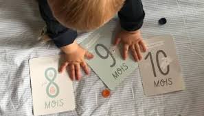 Côté fréquence, là encore chaque bébé a son propre rythme, les intervalles entre les repas peuvent être inégaux et les quantités prises à chaque biberon variables. Menu Type De 6 A 8 Mois Audrey Fee La Cuisine