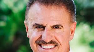 Ron Magill's new book tells us what we can learn from the animal world