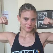 Chiara Dituri vs. Cara McLaughlin, Country Box