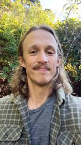 Little midweek update ~ new song coming out this Friday!!! Can’t wait to  share it with you so stay tuned 🌞🌿🌻