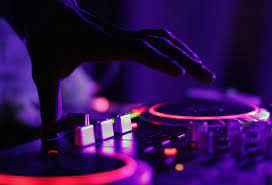 DJ Hire in Lincolnshire | Party & Wedding DJs for Hire Lincolnshire