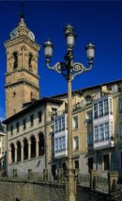 Vitoria gilt heute neben pontevedra in galicien als eine der grünsten städte spaniens. Vitoria Baskenland Sehenswurdigkeiten Museen Kirchen Infos Auswandern Nach Spanien