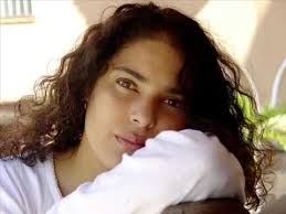 Chico buarque wuchs in einem linksintellektuellen und kulturell interessierten umfeld auf. Chico Buarque De Holanda Ate Pensei Youtube