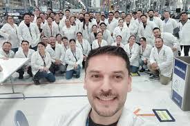 Edgar Landeros's Instagram, Twitter & Facebook