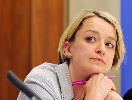 Laura kuenssberg laura is the political editor of bbc news. Bbc Political Editor Laura Kuenssberg Under Fire For Use Of Welching In Article