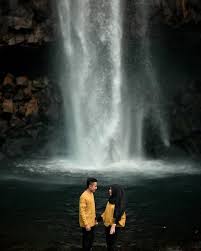 Gambar preweding begron fu : 29 Ide Inspirasi Prewedding Instagram Pose Perkawinan Foto Pertunangan