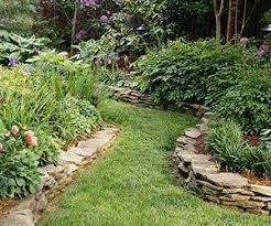 Flagstone As A Border One Of My Most Favorite Looks Would Be Wonderful In Some Of The More Casual Settings Bu Avec Images Bordure Jardin Bois Jardins Creation Jardin