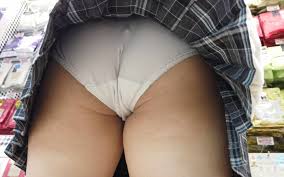 スカートめくり の商品一覧 | アダルト動画販売マーケットのAdama(アダマ)