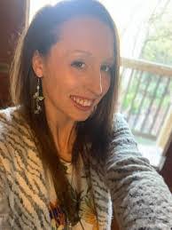 Laurie Steiger's Instagram, Twitter & Facebook