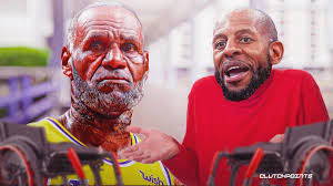 Lakers: LeBron James' comical reaction to being second-oldest active NBA  player