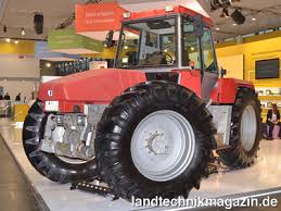 Foto van een schlüter eurotrac 1300 ls 2009 halbergmoos. Bild 24 Schluter Auf Der Agritechnica 2017 Leider Nicht Wirklich Dieser Euro Trac 1300 Ls Diente In Erster Linie Als Blickfang Am Stand Des Dokumentations Spezialisten 365farmnet Messen Und Veranstaltungen Magazin Fur Landtechnik Und