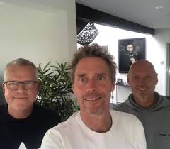 Ulrika andersson följer janne och sverige på hemmaplan: Jorgen Persson Two Of My Friends Came By For Coffee And Smal Talk At My Home To The Left Sweden S National Coach In Soccer Janne Andersson And To The Right Ex