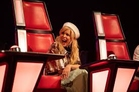 De concurrentie tussen coaches laura tesoro, gers pardoel, k3 en sean dhondt laait meer dan ooit op. Paloma Faith Joins The Voice Kids These Kids Are More Talented Than Us