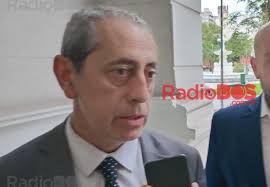 Bono Navideño: "El Gobernador me pidió información, él tomará la decisión" 