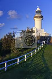 Byron bay ist ein badeort an der nordküste des australischen bundesstaates new south wales mit 9.246 einwohnern und liegt am östlichsten punkt des australischen festlandes (cape byron), ca. Der Leuchtturm Von Byron Bay An Der Ostkuste Von Australien Fototapete Fototapeten Seeleute Jager Byte Myloview De