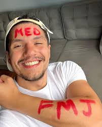 EU PASSEI EM MED!!!!!!!!!!!!! SEM ACREDITAR ATÉ AGORA!!!!! FINALMENTE MINHA  PRIMEIRA APROVAÇÃO EM MED VEIO 🙏🏼☄️🚀🙌🏼🙏🏼 ⚕️👨‍⚕️🥼 EU VOU SER MÉDICO  🥹🥹🥹