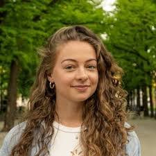 Sandra Prenger's Instagram, Twitter & Facebook