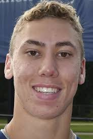 Damien Carter's Instagram, Twitter & Facebook